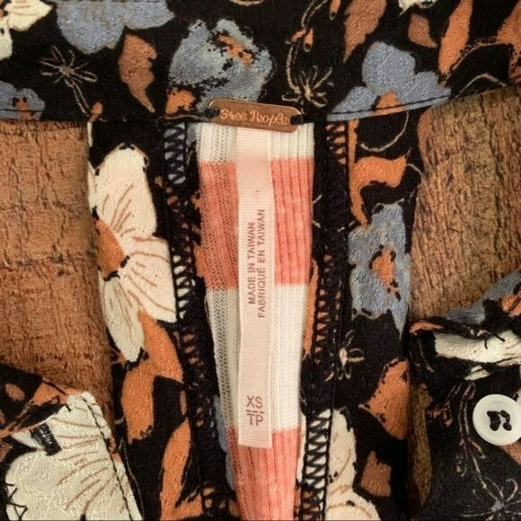 Free people women's size XS striped floral button up tank top in pink and white - Picture 4 of 8